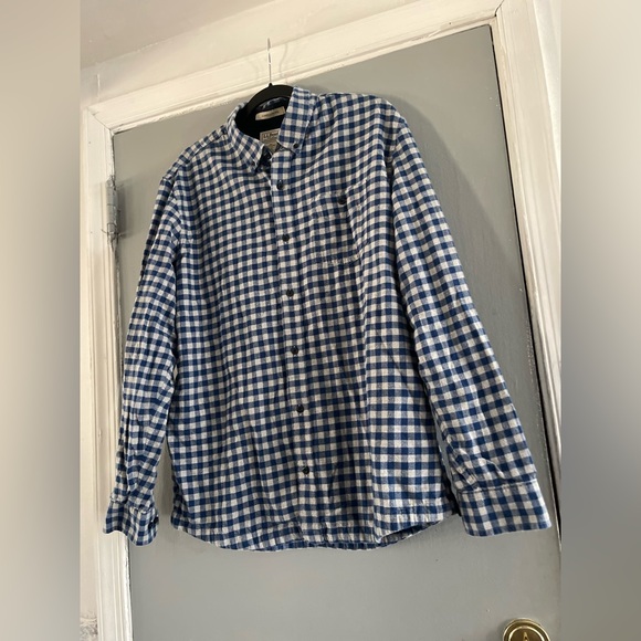 L.L. Bean Blue and Gray Casual‎ Button Down Shirt - Picture 3 of 11